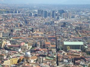 Processi di specializzazione e costruzione della città a tema